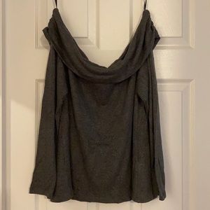 Kismet Off shoulder long sleeve top